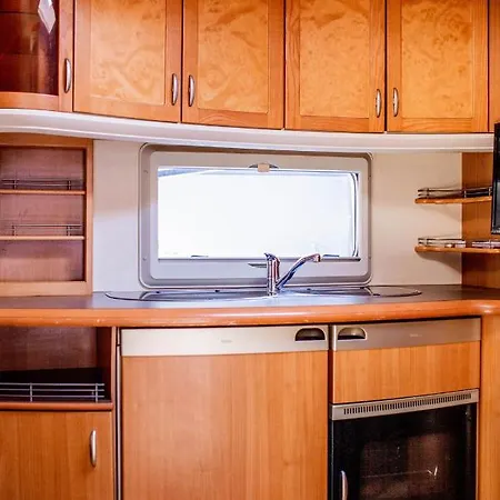 Camping Kormoran #Hel - Przyczepa nr 5 - premium * Hel